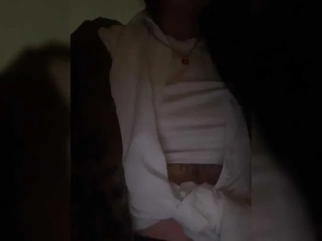 Live sex webcam photo for Hoooliganka #290492207