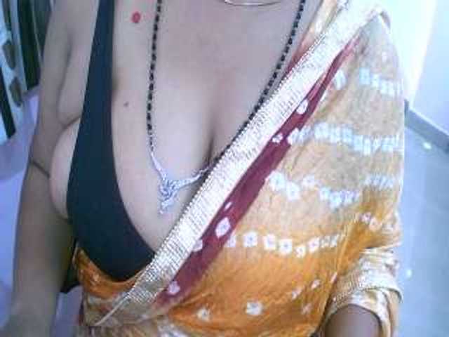 Live sex webcam photo for Horny-bhabhi #276700732