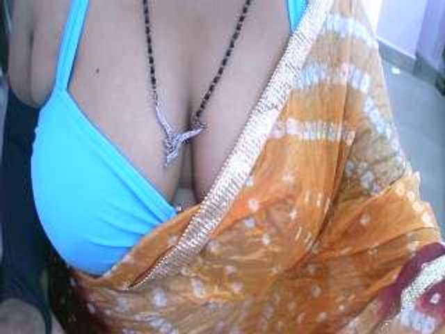 Live sex webcam photo for Horny-bhabhi #276715183