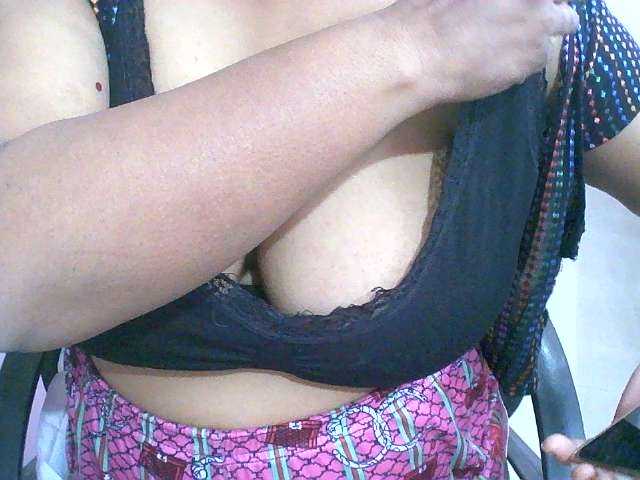 Live sex webcam photo for Horny-bhabhi #277032830