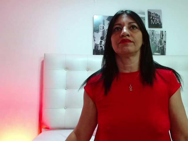 Live sex webcam photo for Horny-mature69 #277094778