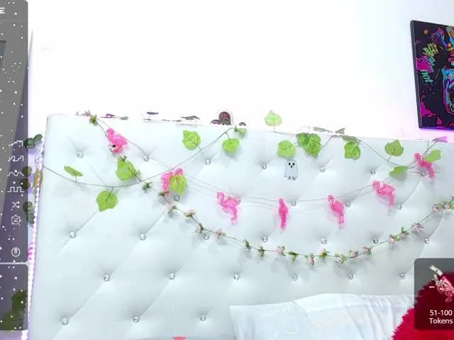 Live sex webcam photo for Horny-roommate #276359748