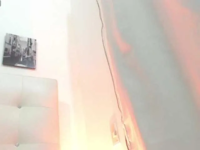 Live sex webcam photo for Horny-wife #291122506