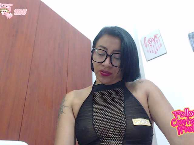 Live sex webcam photo for Horny-wife #291716044