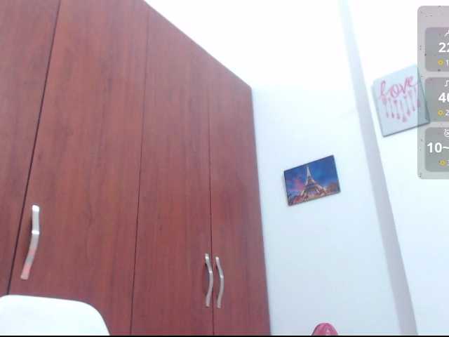 Live sex webcam photo for Horny-wife #292231776