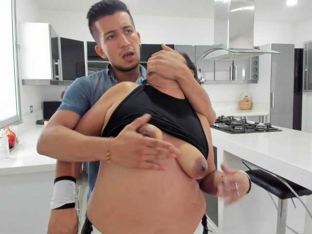 Live sex webcam photo for HornyHomeSex #272541843