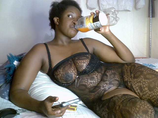 Live sex webcam photo for Hornybeb #277282107