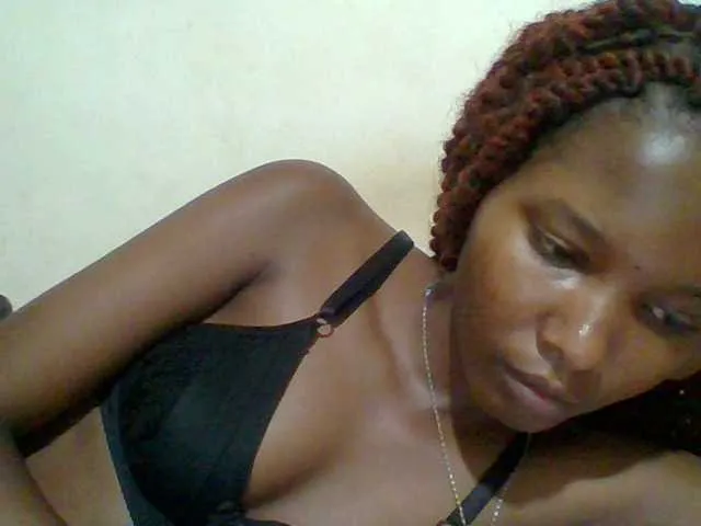 Live sex webcam photo for Hornyqueen4 #289380626