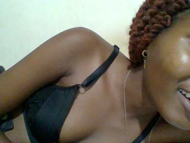 Live sex webcam photo for Hornyqueen4 #289413672