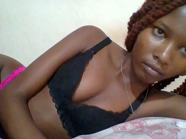 Live sex webcam photo for Hornyqueen4 #289627557