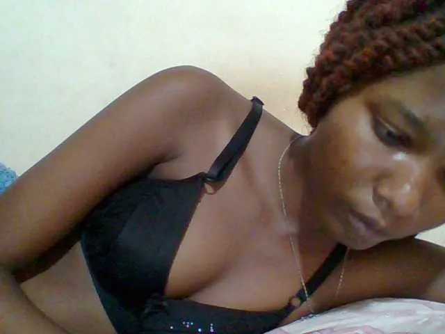 Live sex webcam photo for Hornyqueen4 #289955769