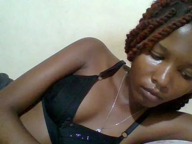 Live sex webcam photo for Hornyqueen4 #290001463