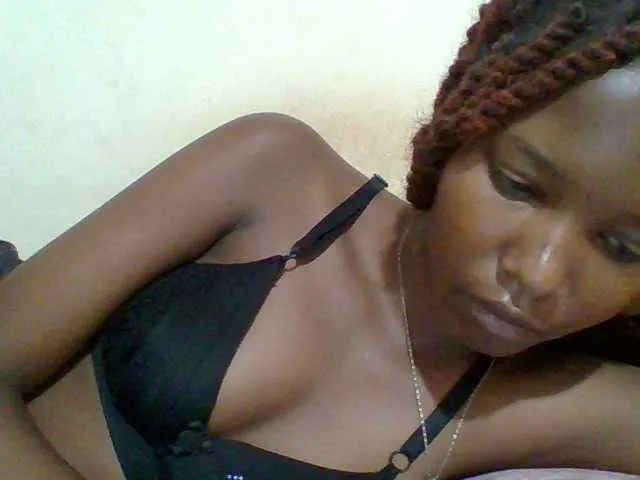 Live sex webcam photo for Hornyqueen4 #290012512