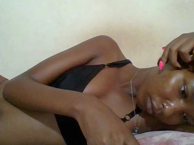 Live sex webcam photo for Hornyqueen4 #290026896