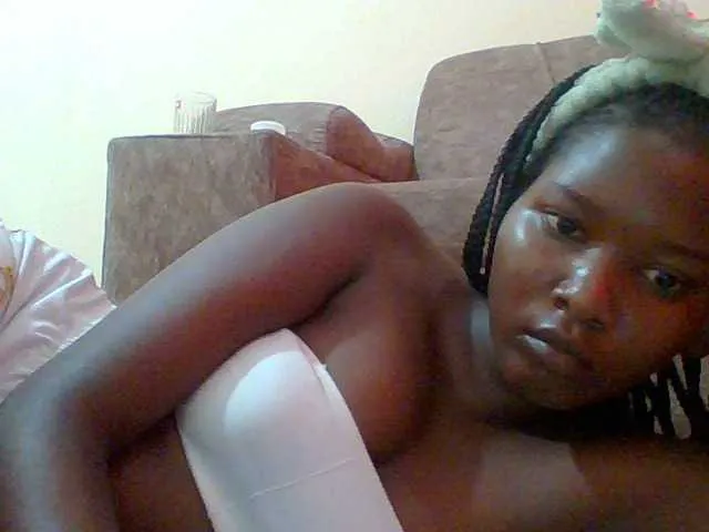 Live sex webcam photo for Hornyqueen4 #290291711