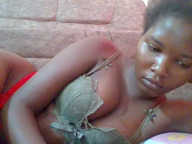 Live sex webcam photo for Hornyqueen4 #290420007