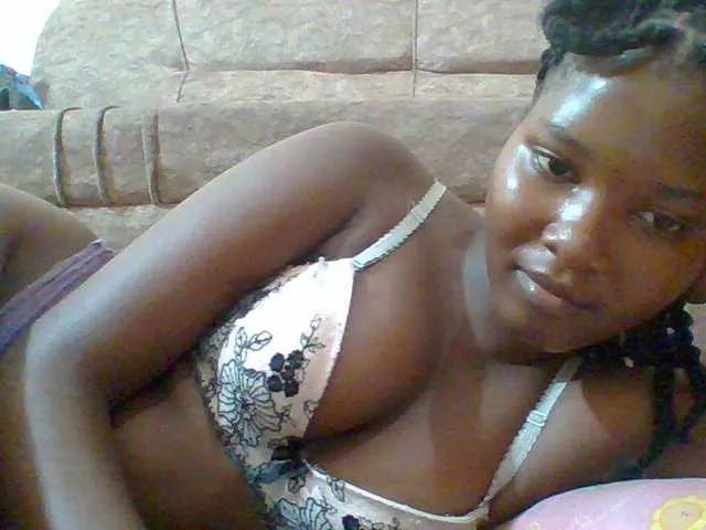 Live sex webcam photo for Hornyqueen4 #290433291