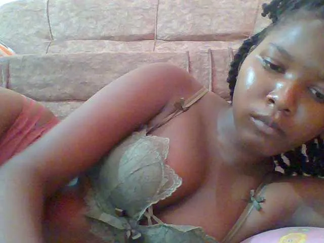 Live sex webcam photo for Hornyqueen4 #290458634