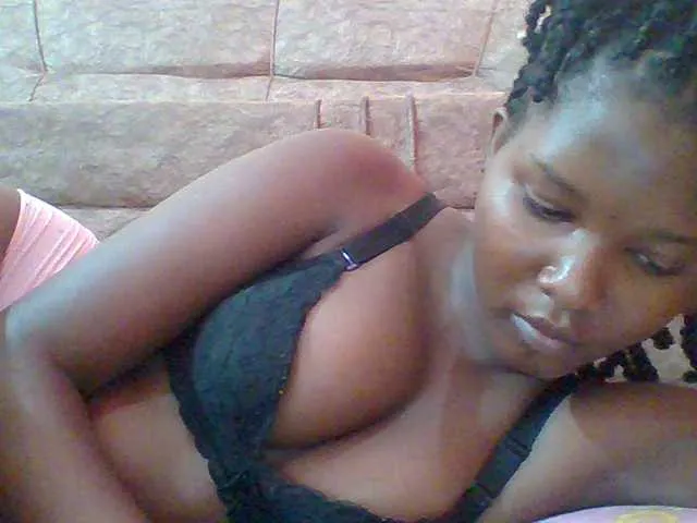 Live sex webcam photo for Hornyqueen4 #290465354