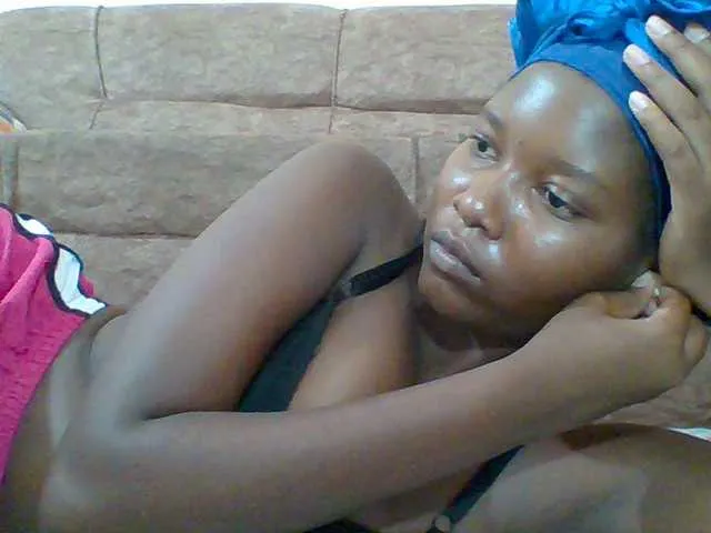 Live sex webcam photo for Hornyqueen4 #290891989