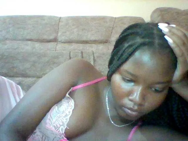 Live sex webcam photo for Hornyqueen4 #291021056