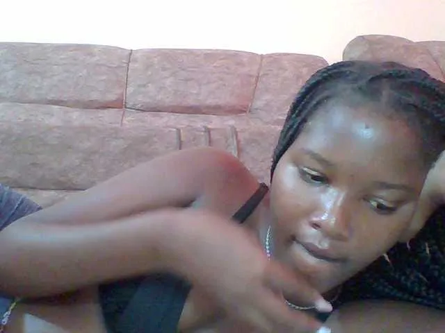 Live sex webcam photo for Hornyqueen4 #291043442