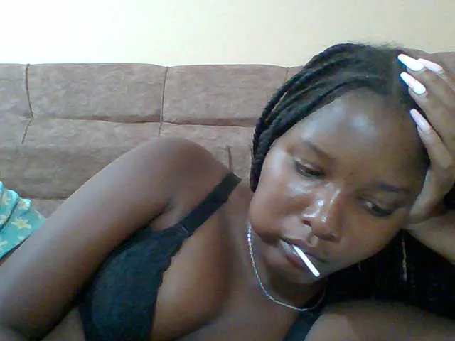 Live sex webcam photo for Hornyqueen4 #291052292