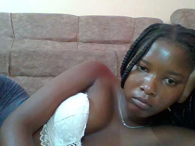 Live sex webcam photo for Hornyqueen4 #291104460