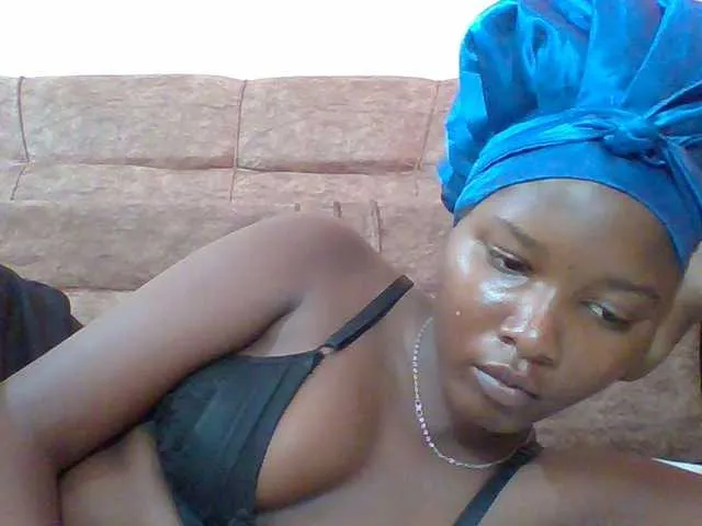 Live sex webcam photo for Hornyqueen4 #291152236