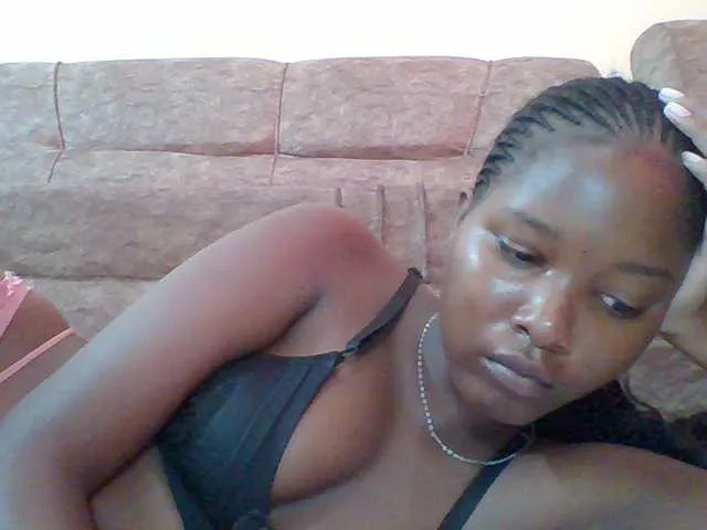 Live sex webcam photo for Hornyqueen4 #291231045