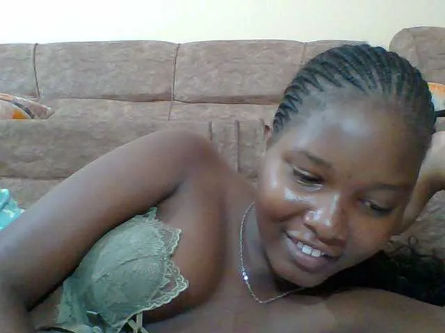 Live sex webcam photo for Hornyqueen4 #291239732