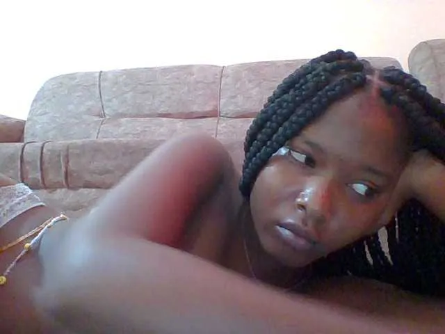 Live sex webcam photo for Hornyqueen4 #291336973