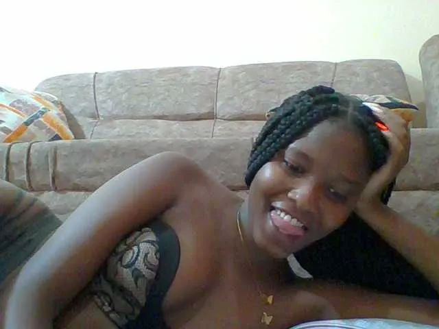 Live sex webcam photo for Hornyqueen4 #291426527