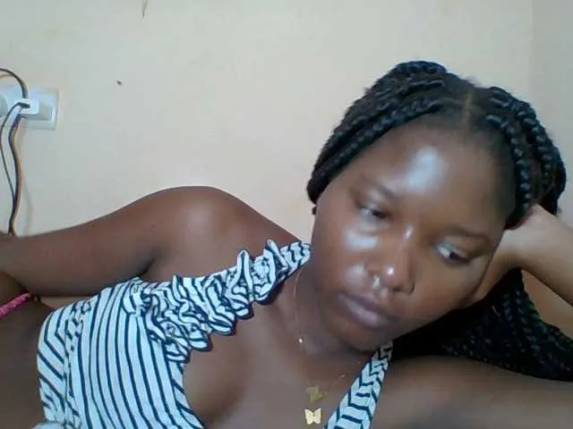 Live sex webcam photo for Hornyqueen4 #291464174