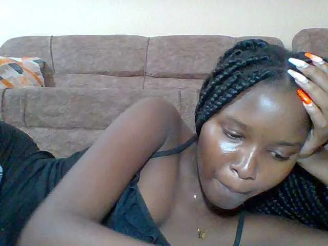 Live sex webcam photo for Hornyqueen4 #291543304