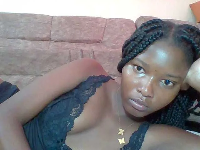 Live sex webcam photo for Hornyqueen4 #291560118