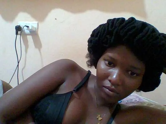 Live sex webcam photo for Hornyqueen4 #291596674