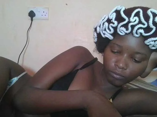 Live sex webcam photo for Hornyqueen4 #291646521