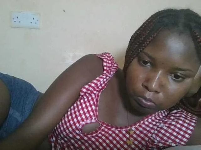 Live sex webcam photo for Hornyqueen4 #291825463