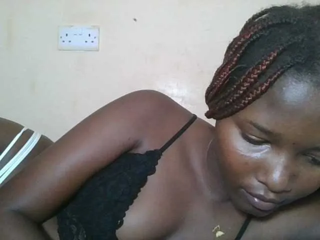 Live sex webcam photo for Hornyqueen4 #291954286