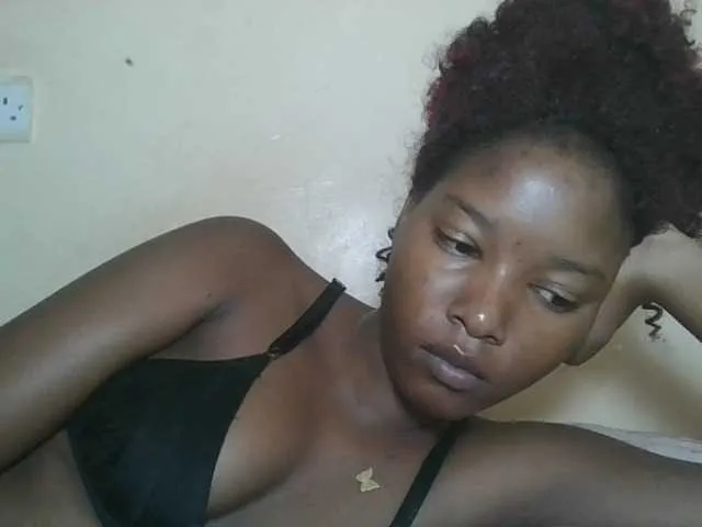 Live sex webcam photo for Hornyqueen4 #292575842