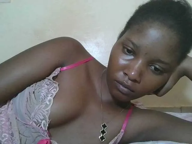 Live sex webcam photo for Hornyqueen4 #292908541