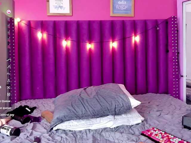 Live sex webcam photo for Hornysweetebony #290863495