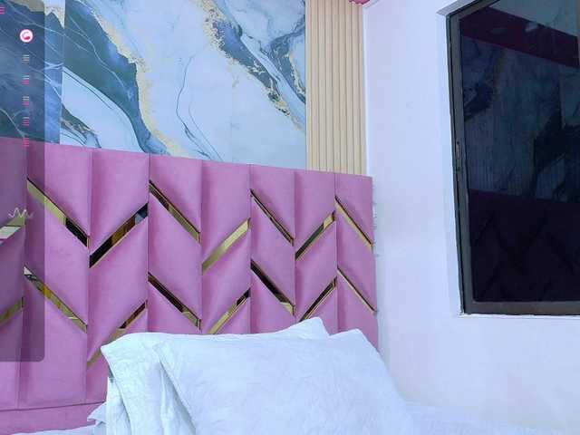 Live sex webcam photo for Hornysweetebony #291452846