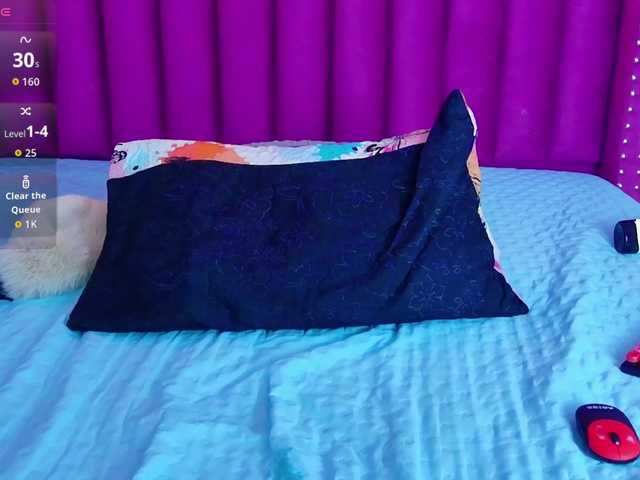 Live sex webcam photo for Hornysweetebony #291773267