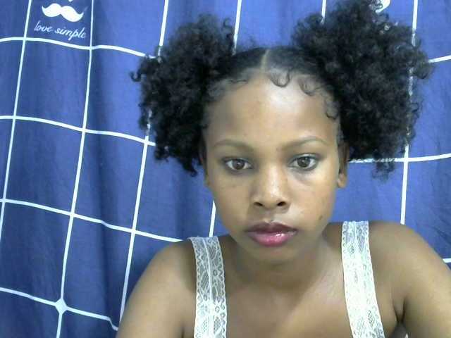 Live sex webcam photo for Hortenca #275675209