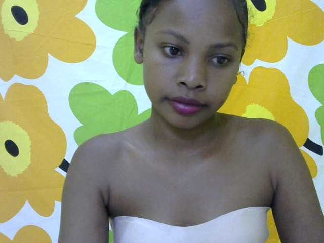 Live sex webcam photo for Hortenca #275706355