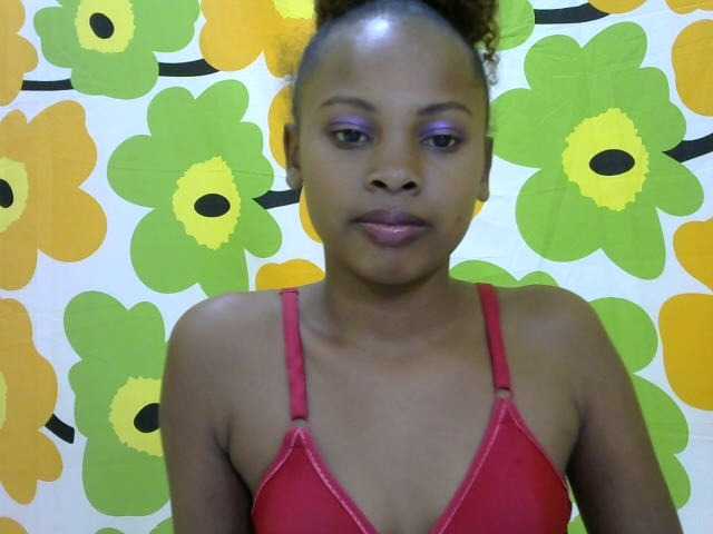 Live sex webcam photo for Hortenca #275722487