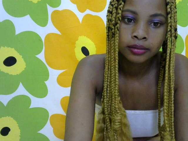 Live sex webcam photo for Hortenca #275794449