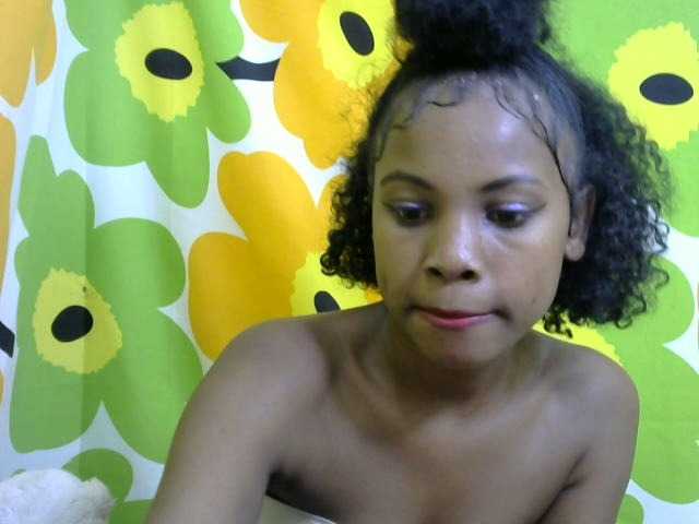 Live sex webcam photo for Hortenca #275829087